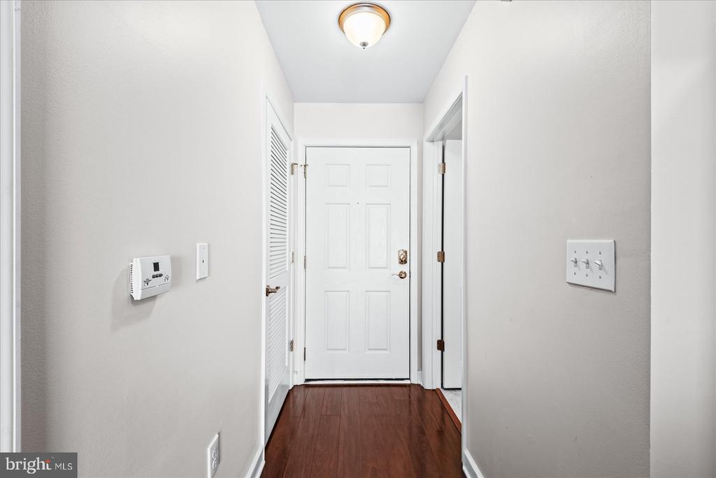 103 IRVING AVENUE N 403