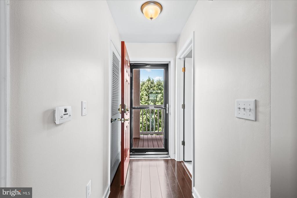 103 IRVING AVENUE N 403