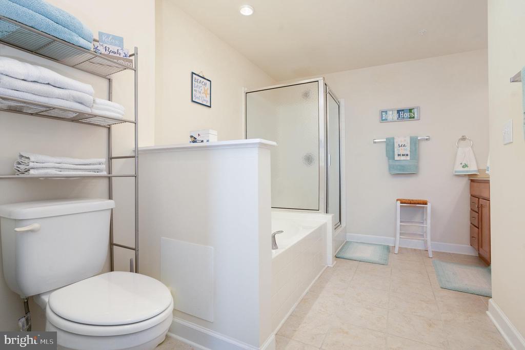 103 N IRVING AVE 305