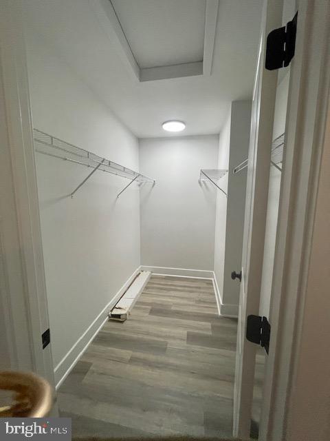 350 LAKEVIEW DR