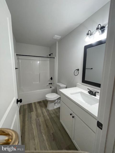 350 LAKEVIEW DR