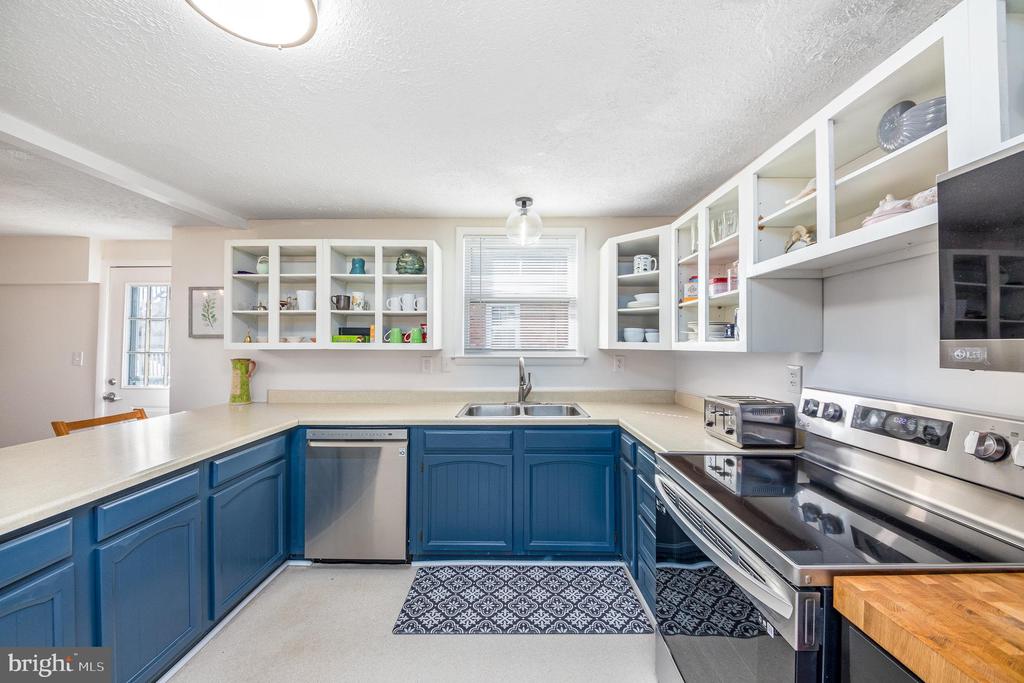 308 WASHINGTON AVENUE