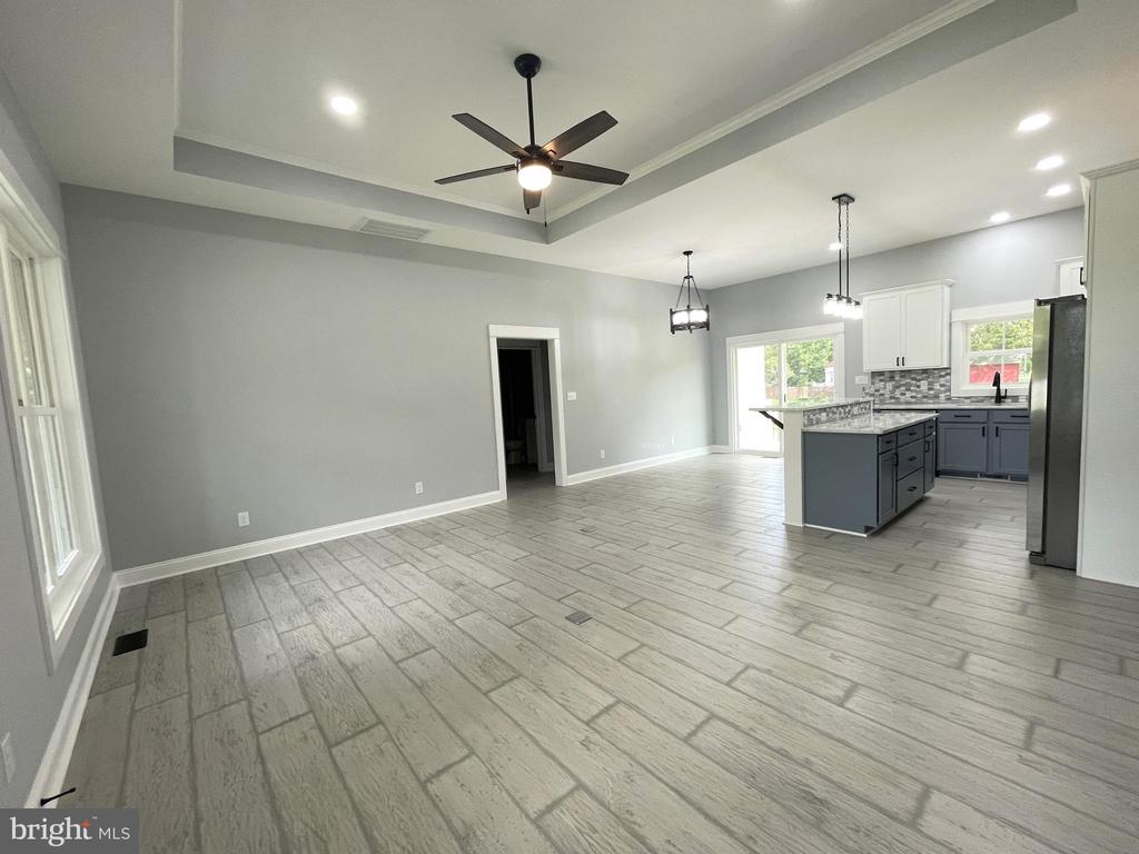 3420 RIVERVIEW DRIVE