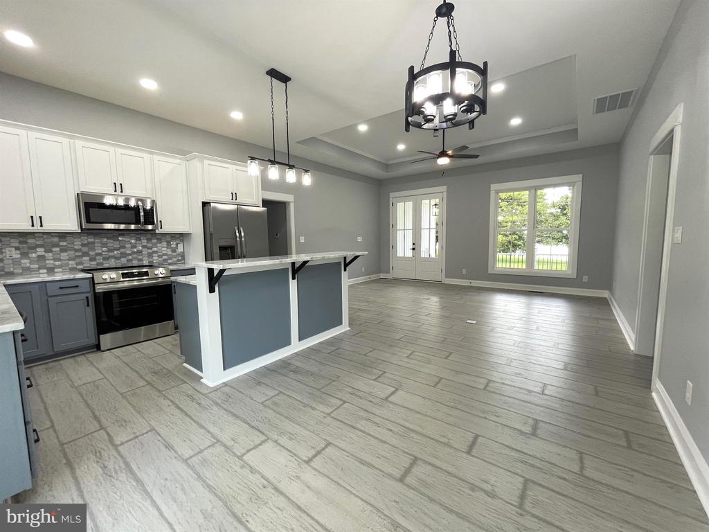 3420 RIVERVIEW DRIVE