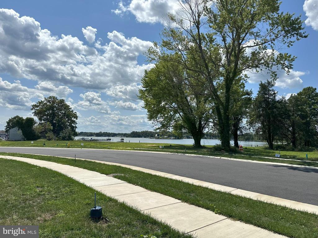 Lot 11 300 LYNNHAVEN AVE
