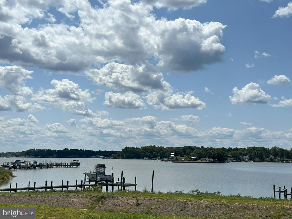 Lot 11 300 LYNNHAVEN AVE
