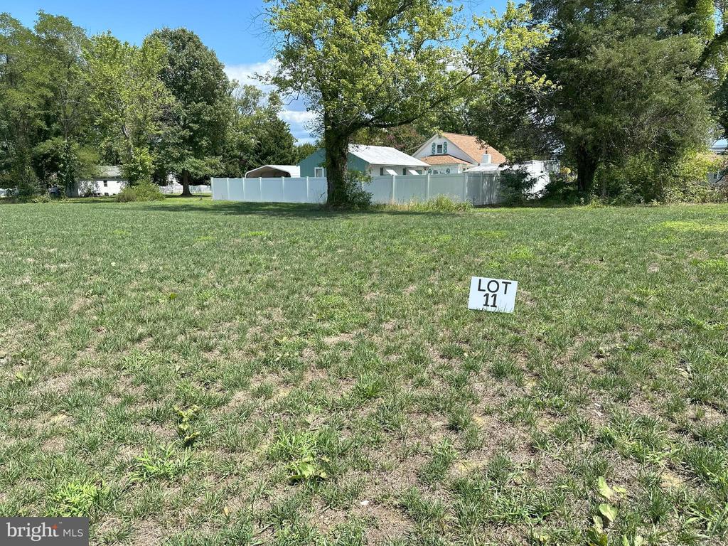 Lot 11 300 LYNNHAVEN AVE