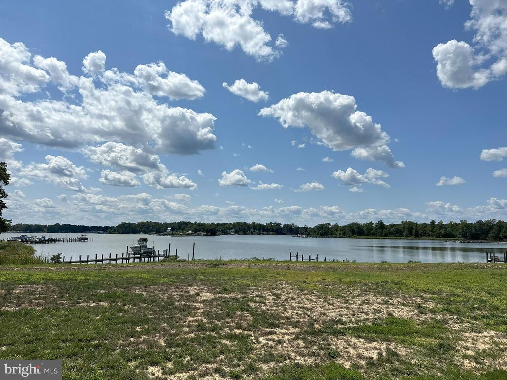 Lot 11 300 LYNNHAVEN AVE