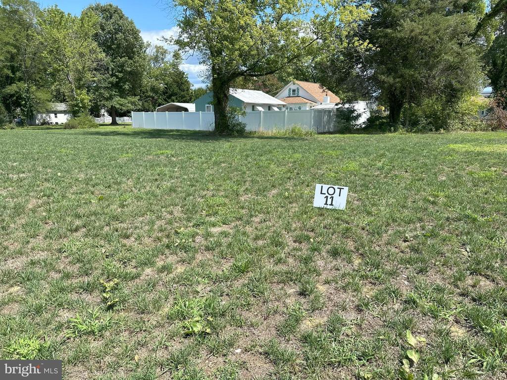 Lot 11 300 LYNNHAVEN AVE