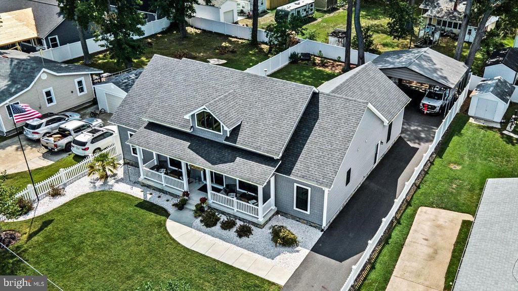 1219 IRVING AVE