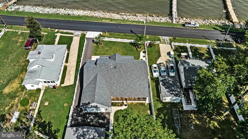 1219 IRVING AVE