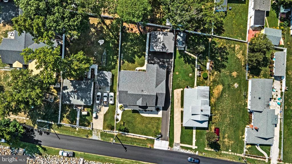 1219 IRVING AVE