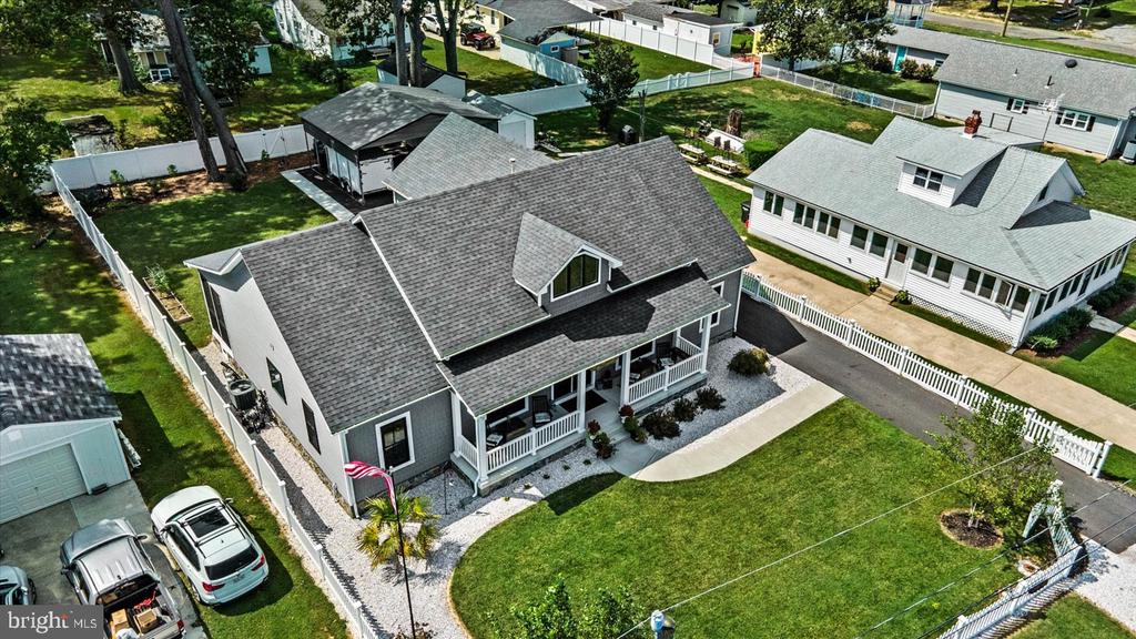 1219 IRVING AVE
