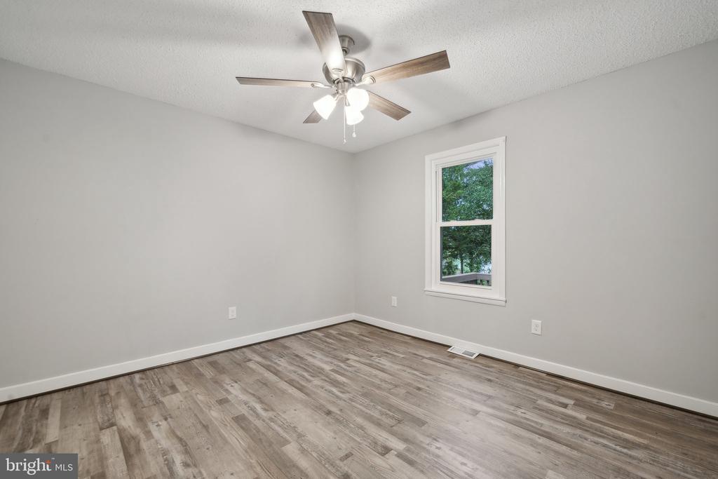 232 CHRYSTAL ROAD