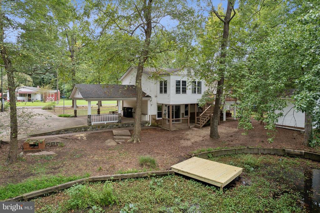 232 CHRYSTAL ROAD