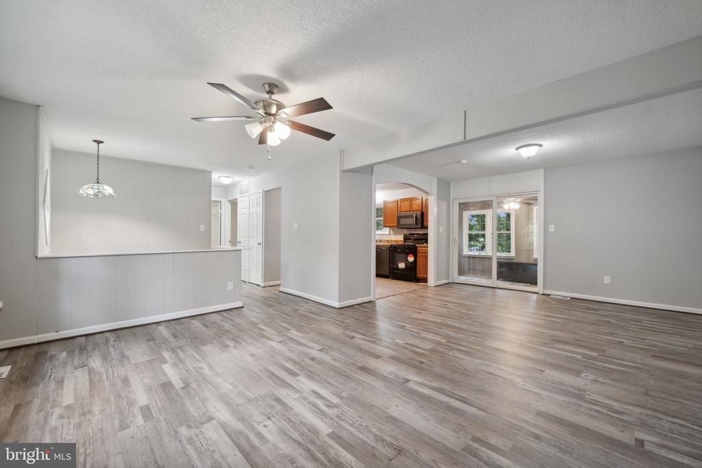 232 CHRYSTAL ROAD