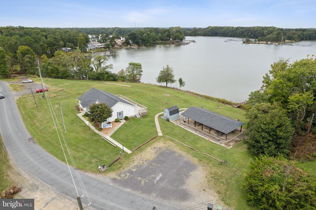 232 CHRYSTAL ROAD