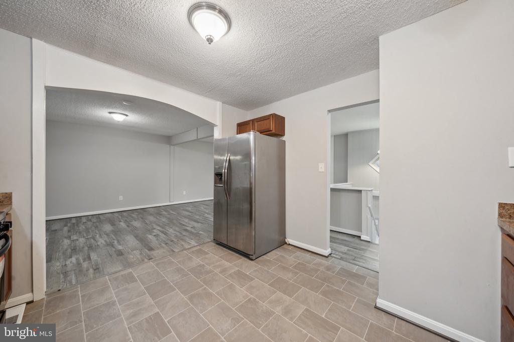 232 CHRYSTAL ROAD