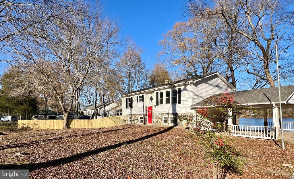 232 CHRYSTAL ROAD