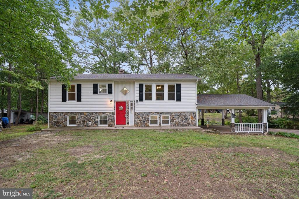 232 CHRYSTAL ROAD