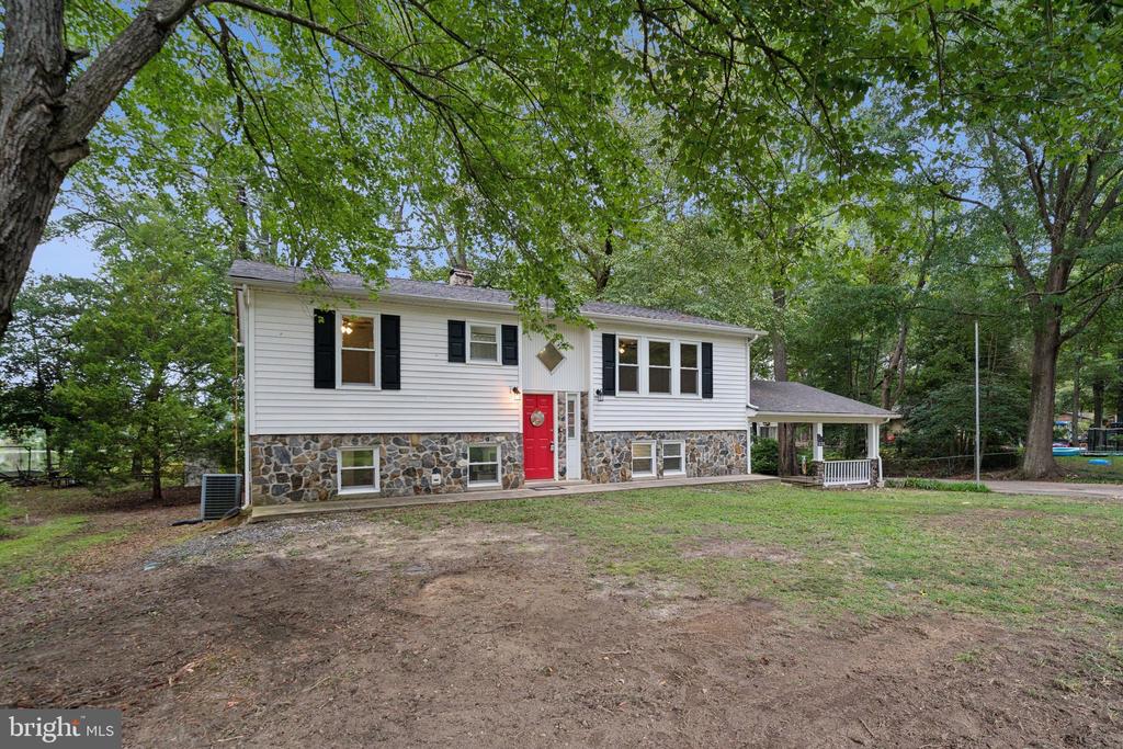 232 CHRYSTAL ROAD