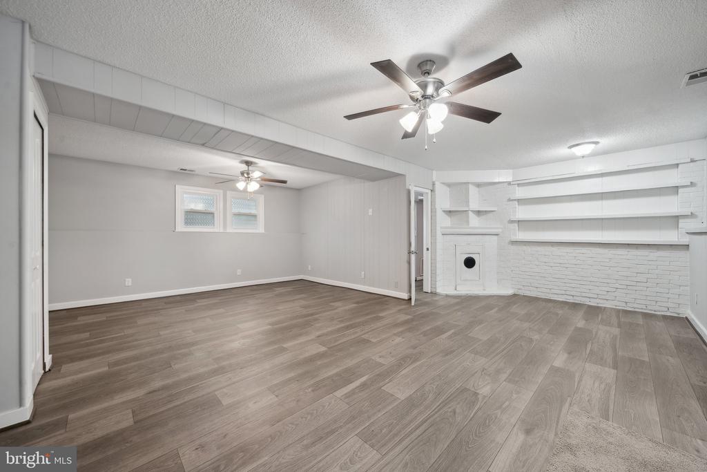 232 CHRYSTAL ROAD