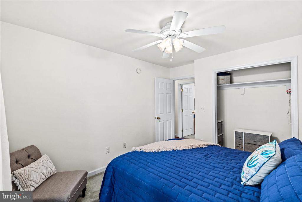 1004 MIDDLETON