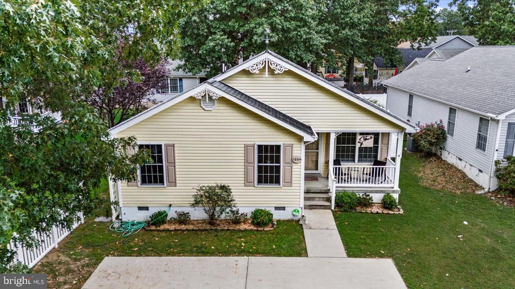 1004 MIDDLETON