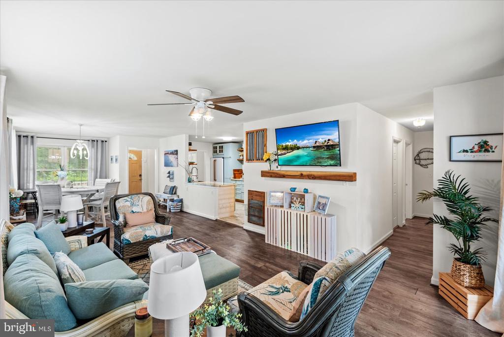 1004 MIDDLETON