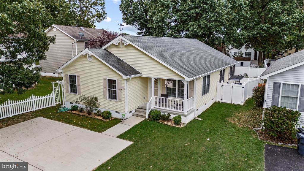 1004 MIDDLETON