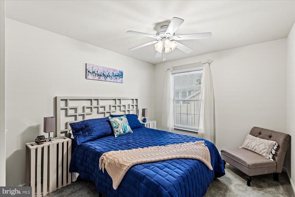 1004 MIDDLETON