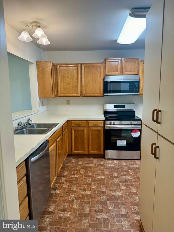 116 LYNNHAVEN COURT
