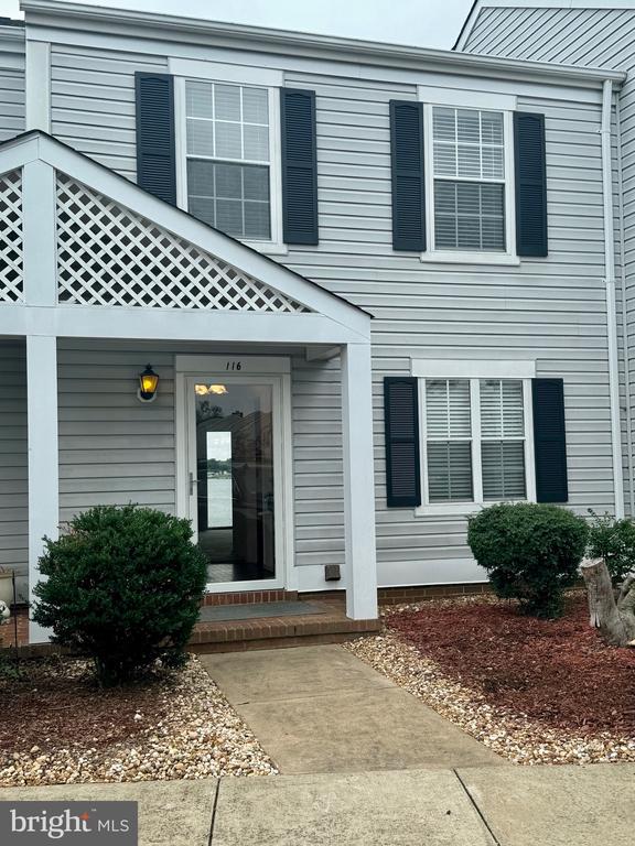116 LYNNHAVEN COURT
