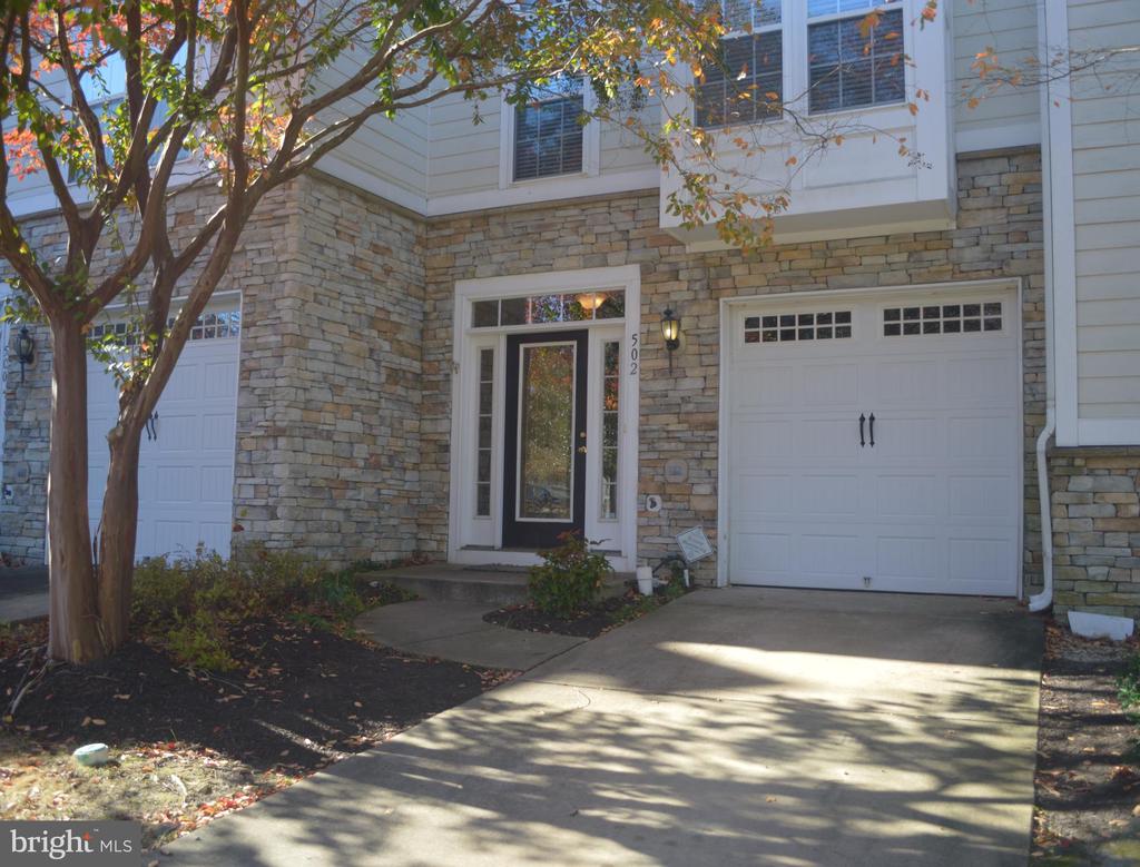 502 MONROE POINT