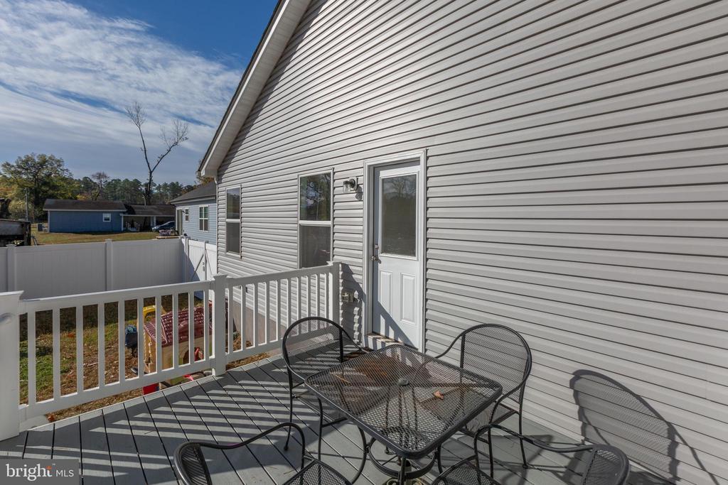 42 WOODMOUNT DRIVE