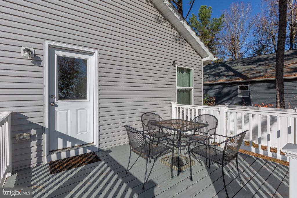 42 WOODMOUNT DRIVE