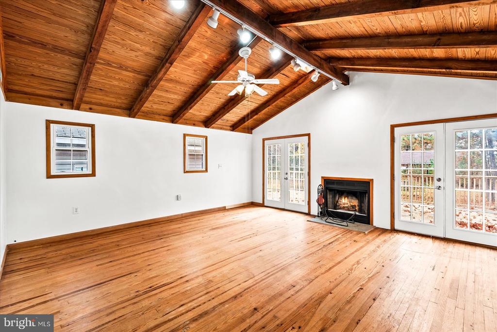 120 SANTA ANITA DRIVE