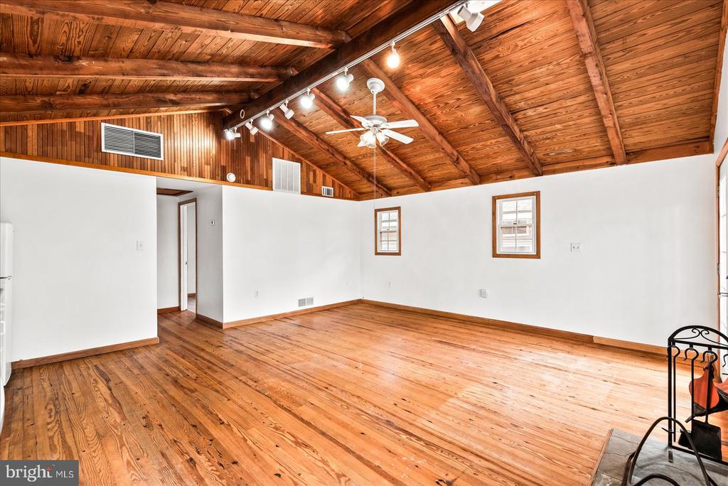 120 SANTA ANITA DRIVE