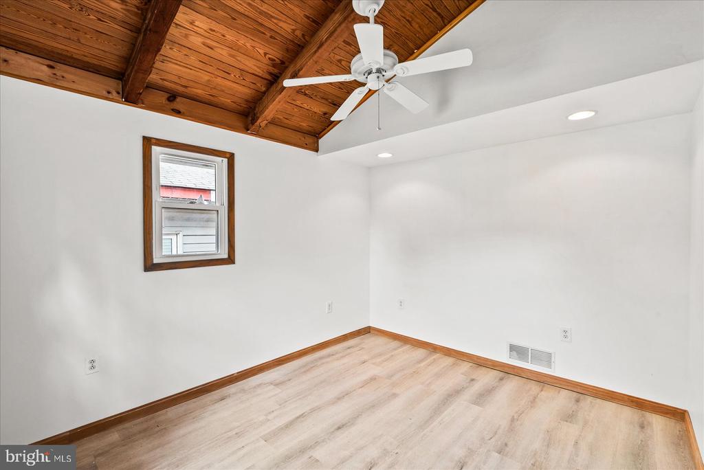 120 SANTA ANITA DRIVE