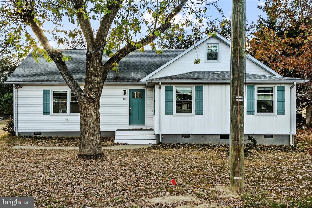 505 MONROE BAY AVENUE