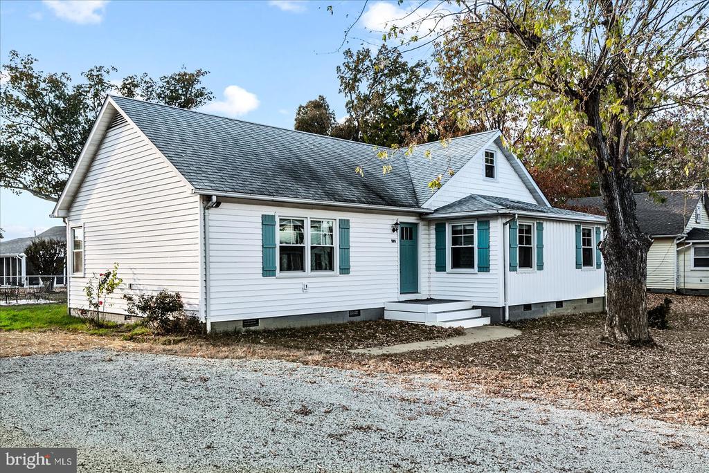 505 MONROE BAY AVENUE