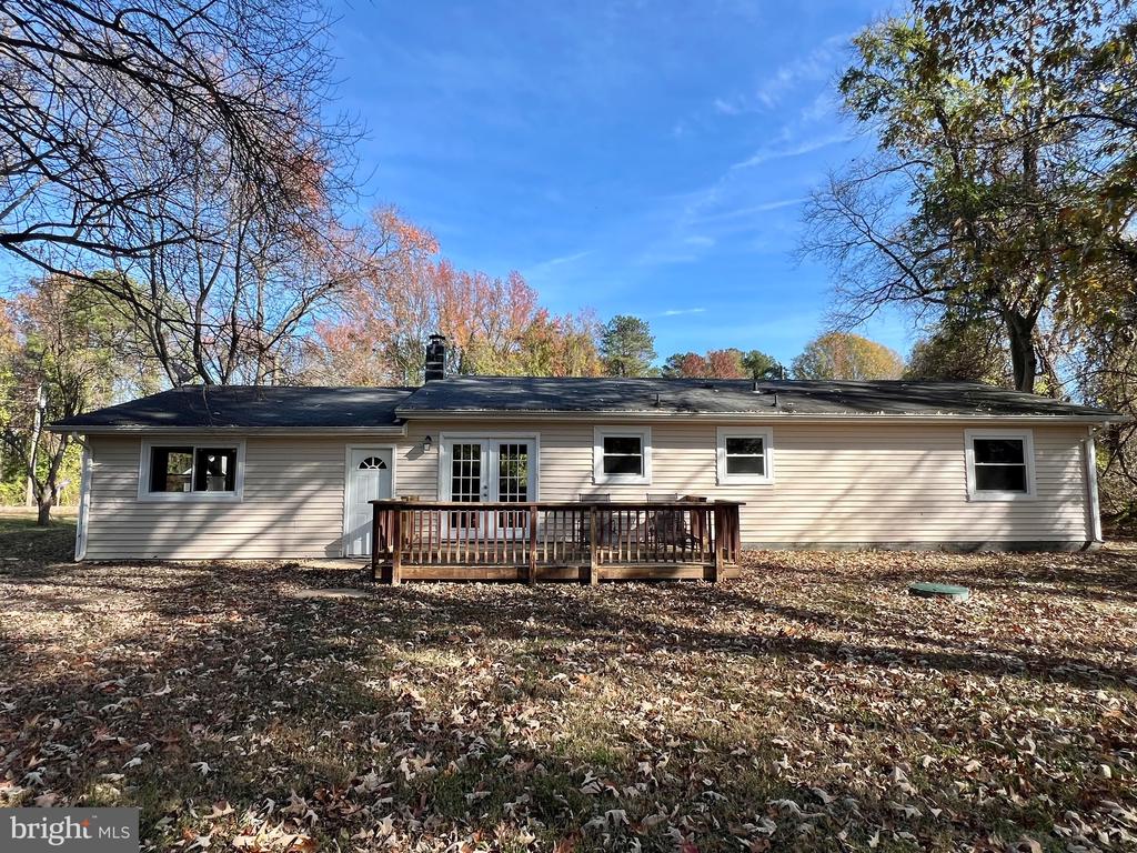 141 MEADOWVIEW LANE