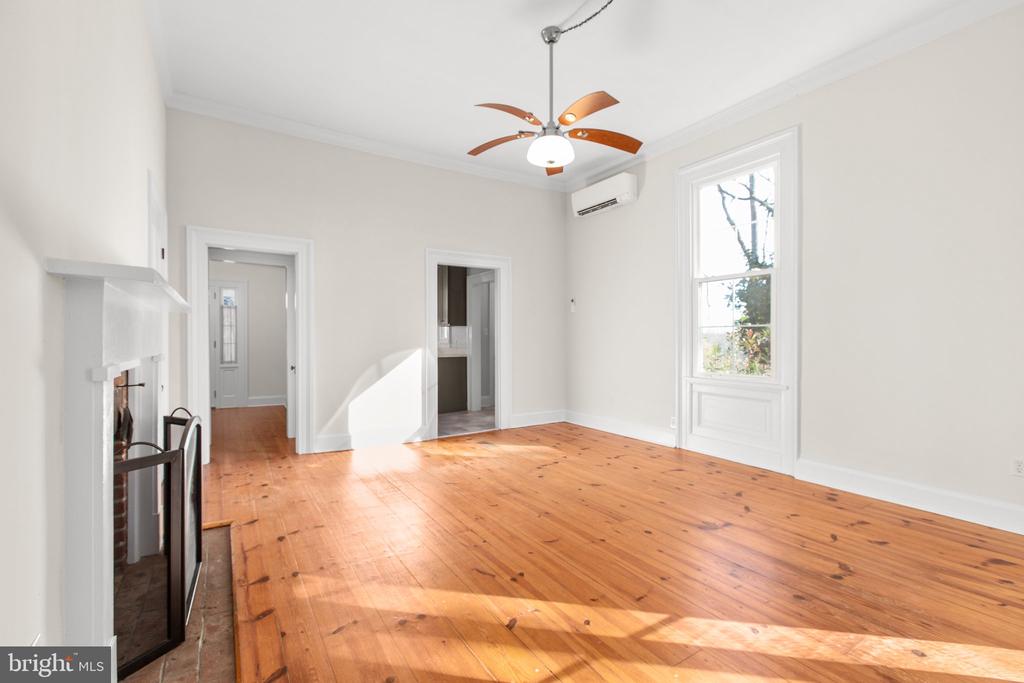 236 LEEDSTOWN ROAD