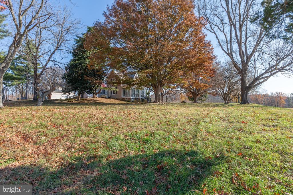 236 LEEDSTOWN ROAD