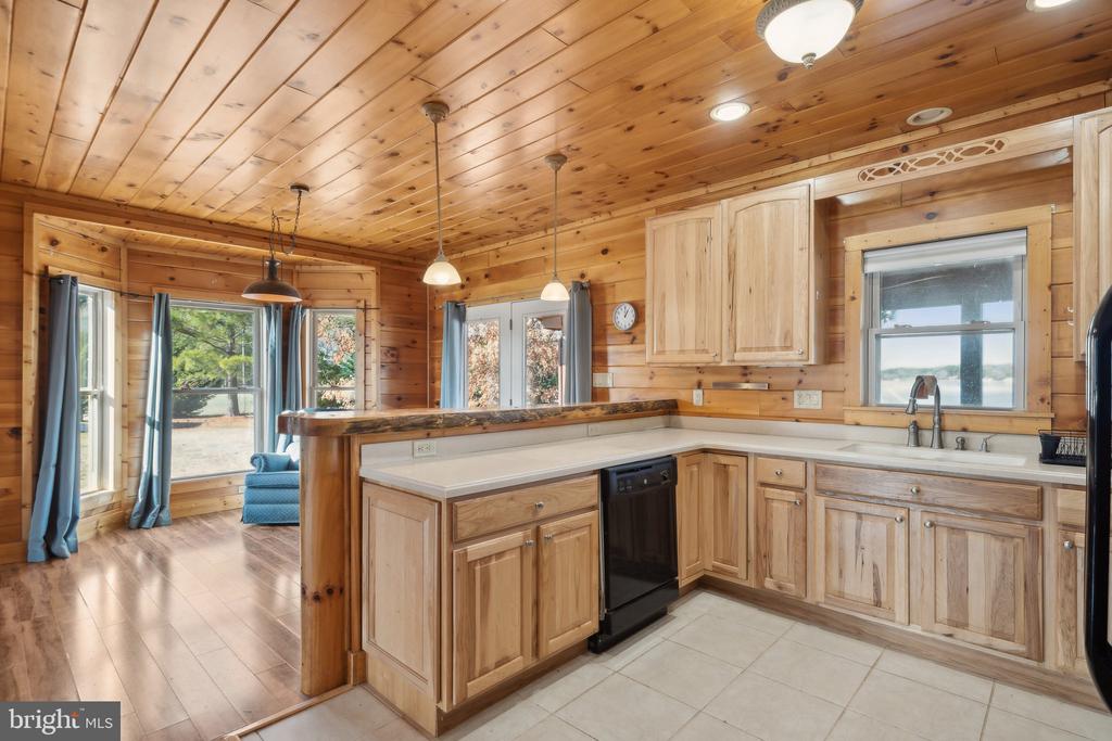 1319 WHITE POINT ROAD