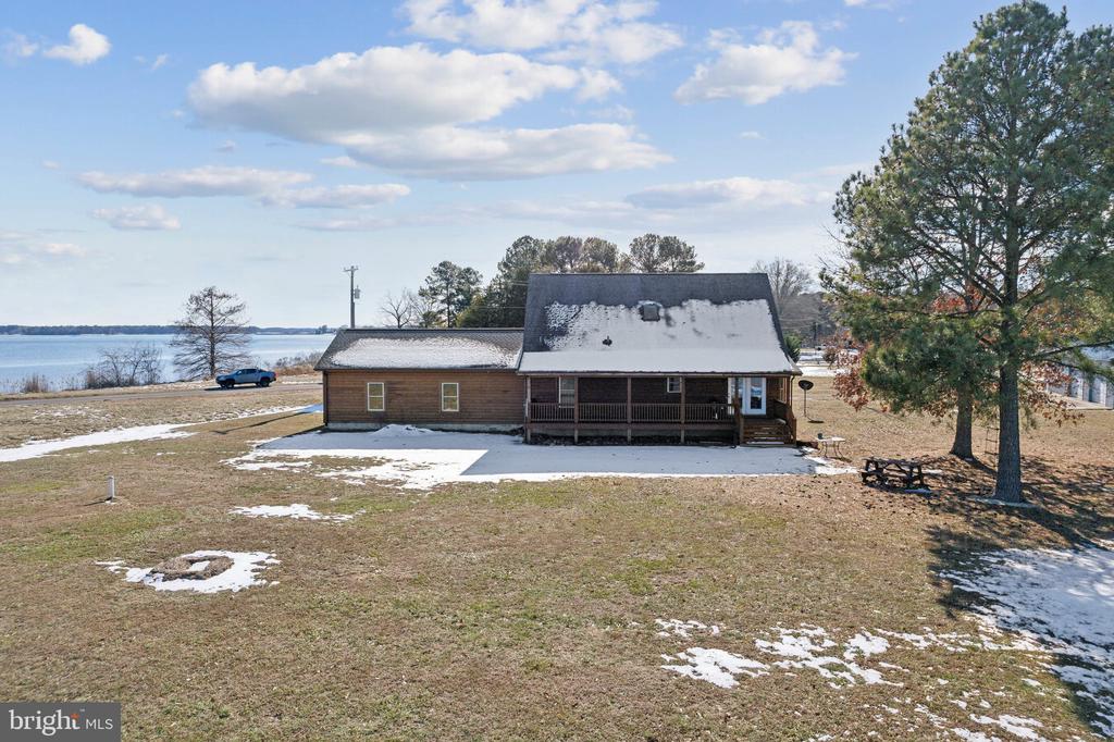 1319 WHITE POINT ROAD