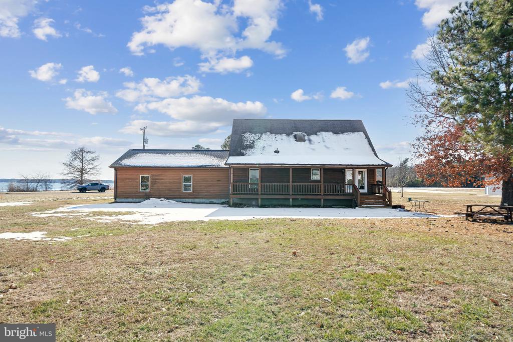 1319 WHITE POINT ROAD