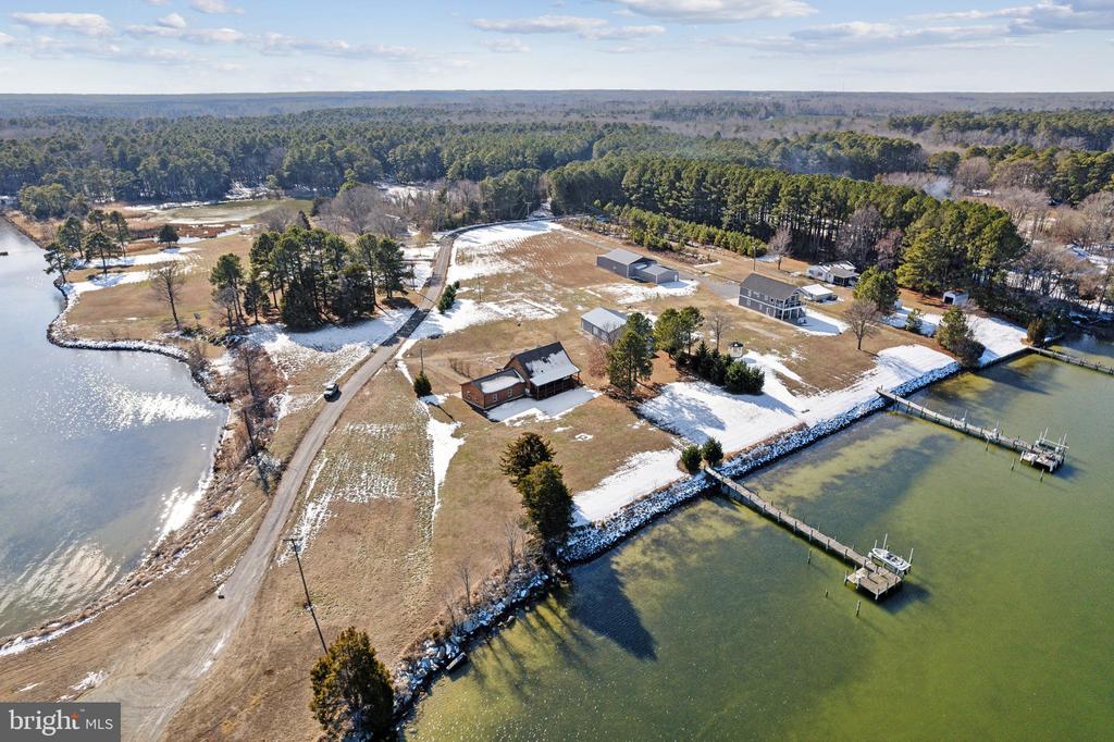 1319 WHITE POINT ROAD