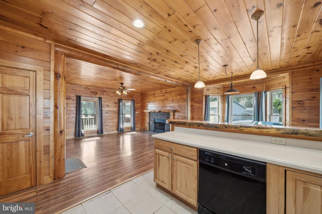 1319 WHITE POINT ROAD