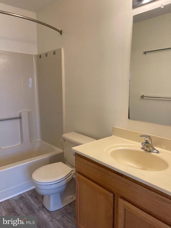 117 LYNNHAVEN COURT